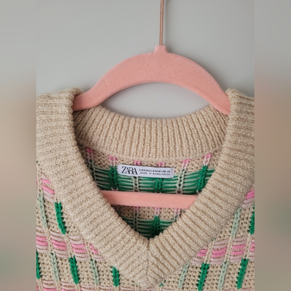 Zara Man Sweater Vest - Picture 3 of 5